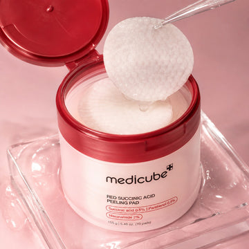 MEDICUBE Red Succinic Acid Peeling Pads 70 Pads