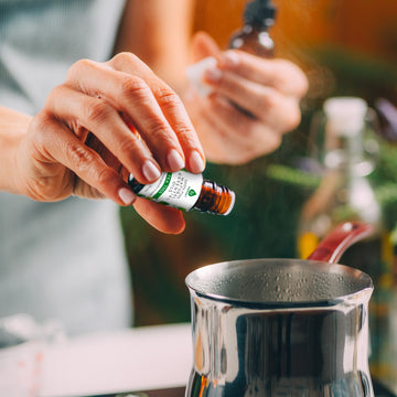 100% Pure & Natural Tea Tree Essential Oils - Skincare Lab