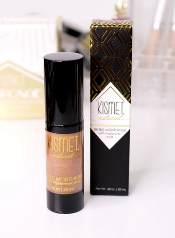 Natural Tinted Moisturizer With Hyaluronic Acid
